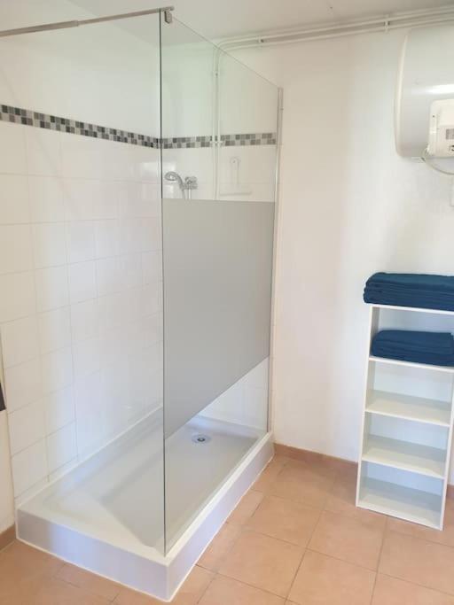 Agreable Villa En Petite Camargue 35 M2 Wifi جالارجو له مونتو المظهر الخارجي الصورة